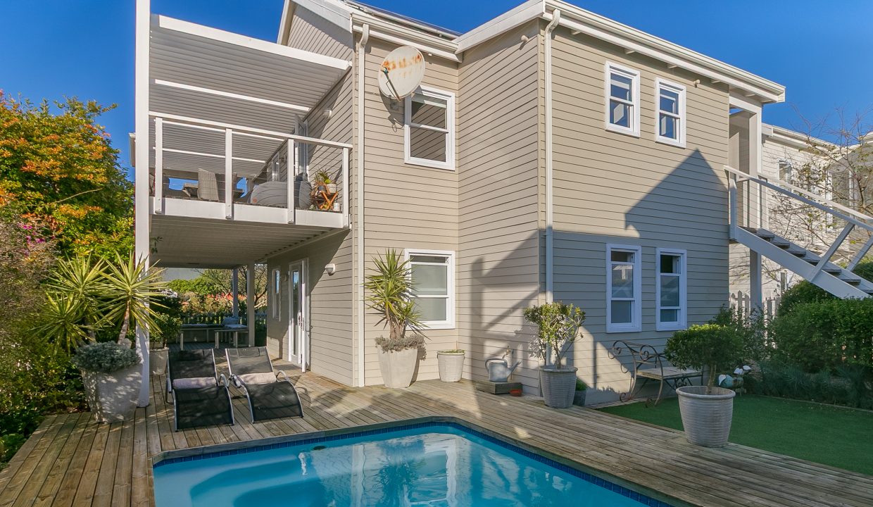 0 - P18 Thesen Island