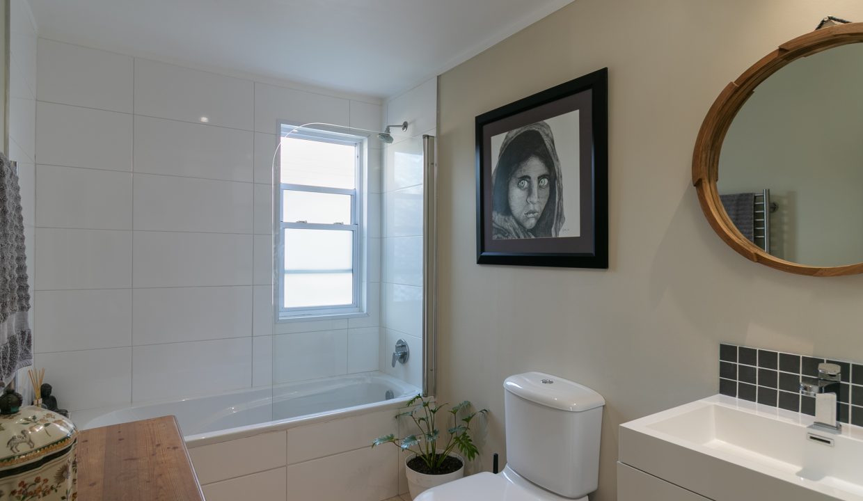 14 - 2nd bedroom en-suite